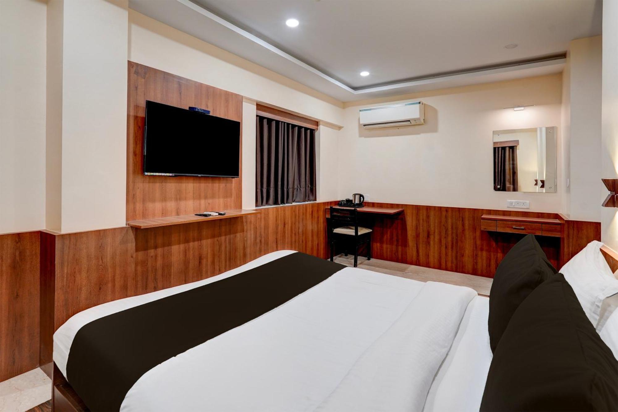 Townhouse Oriental Hotel